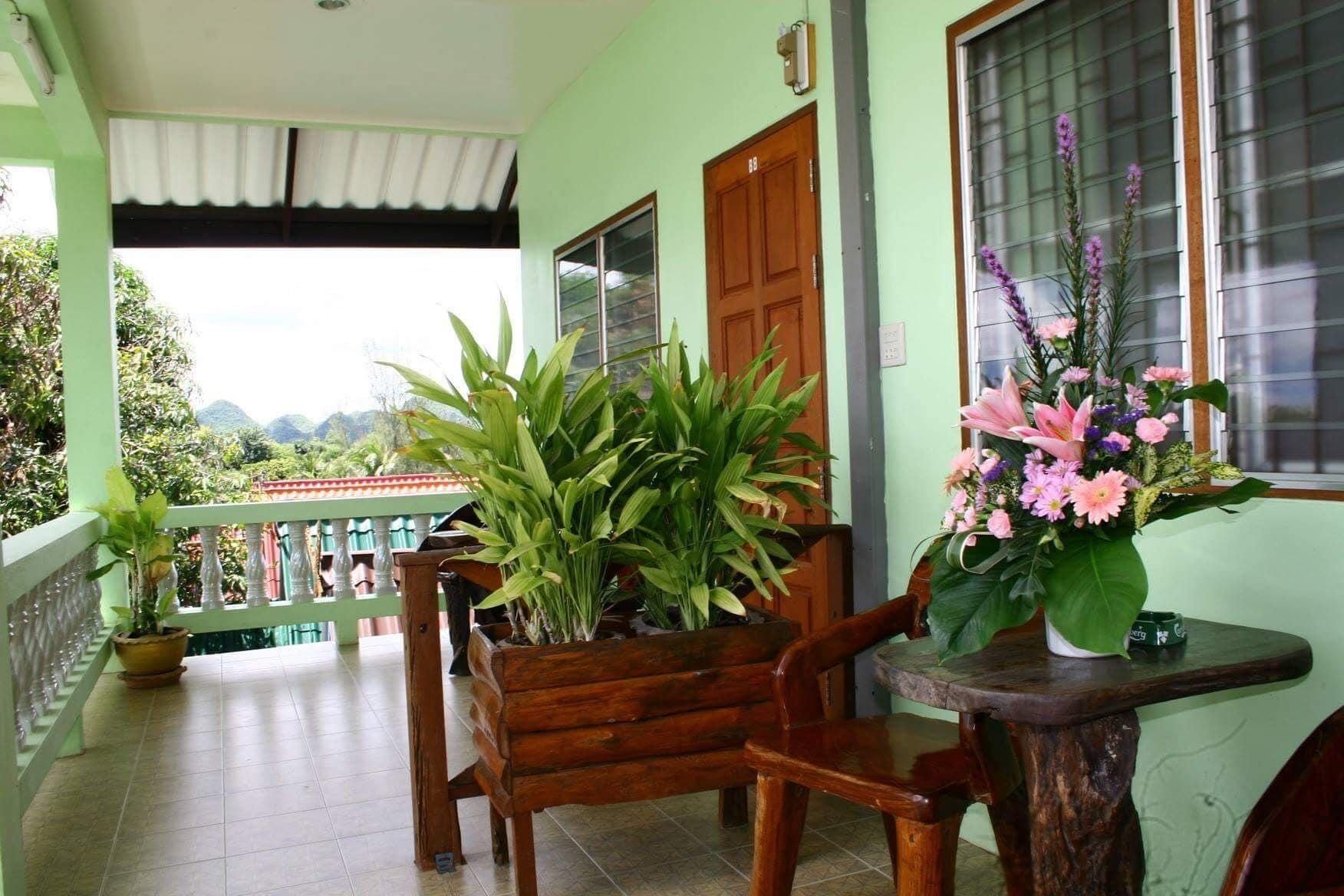 Pong Phen pensión Kanchanaburi Exterior foto