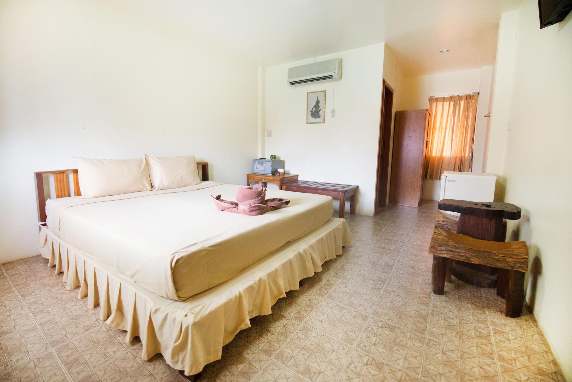 Pong Phen pensión Kanchanaburi Exterior foto