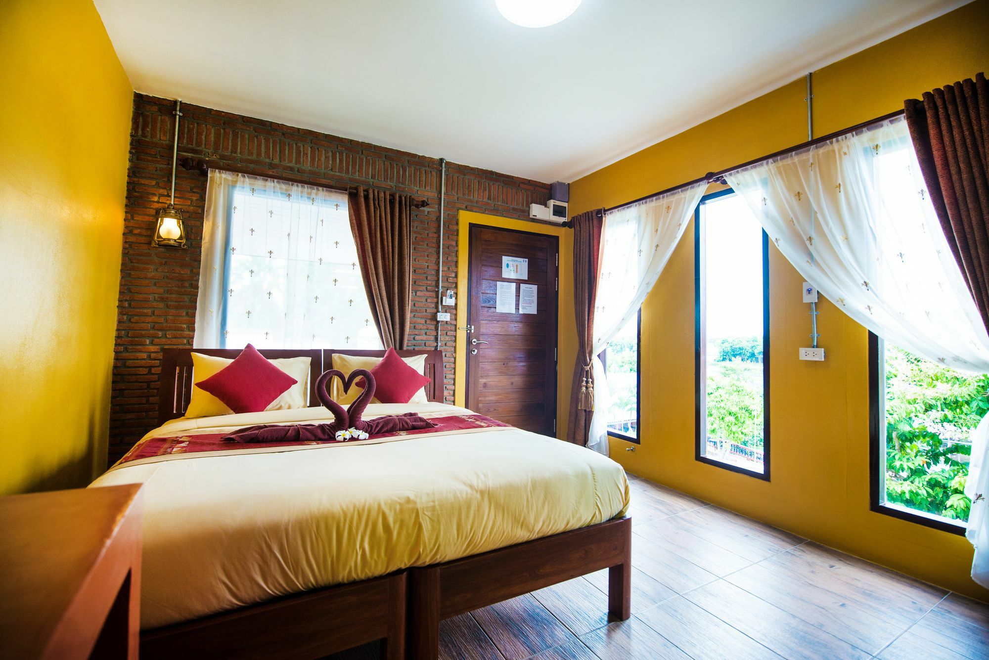 Pong Phen pensión Kanchanaburi Exterior foto